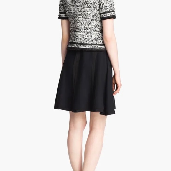 McGinn Kitty Short Sleeve Black Tweed Jacket in Size 4 - Picture 2 of 11